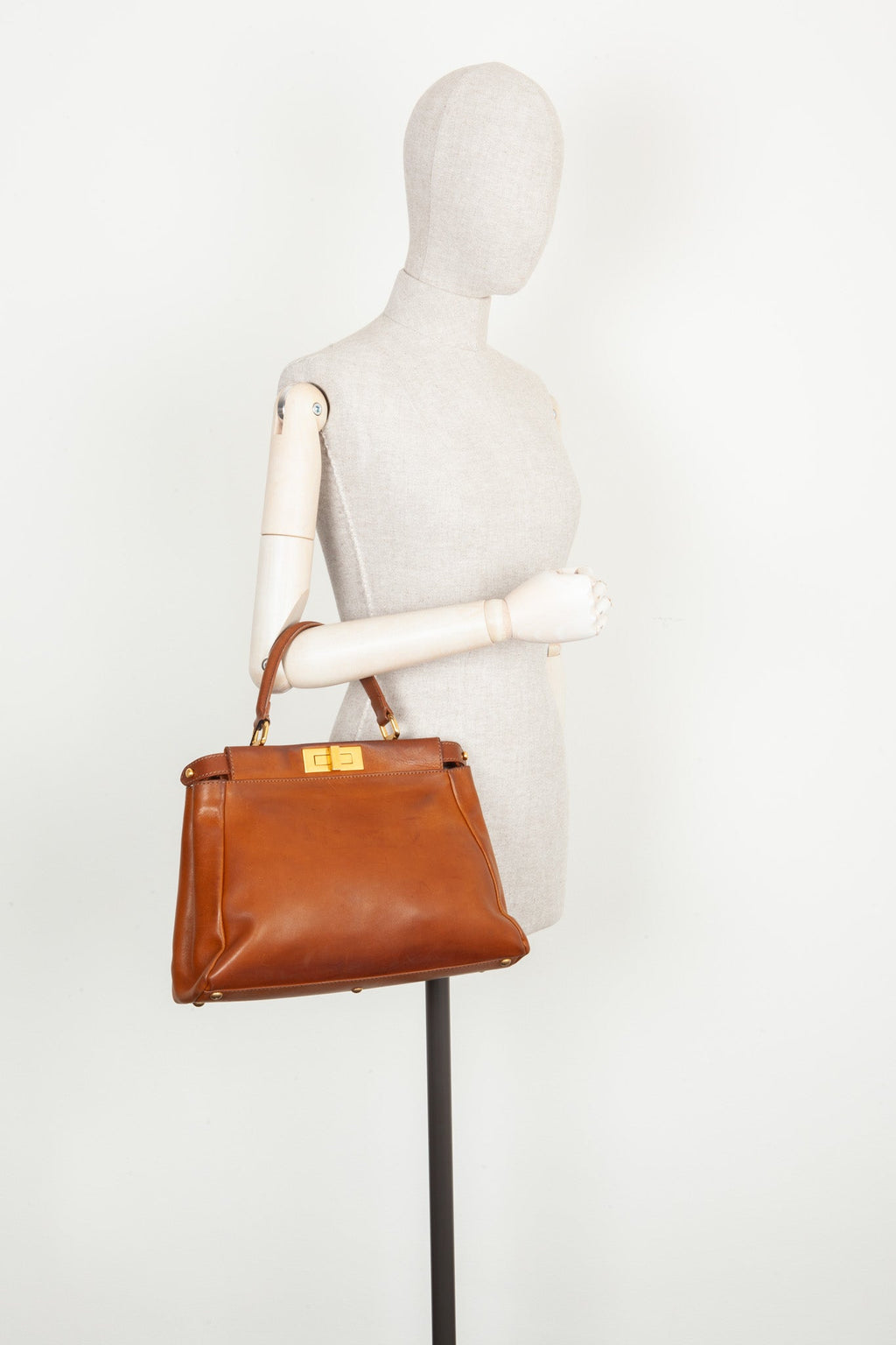 FENDI Peekaboo Bag Brown