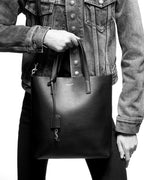 Shopping Saint Laurent In Leather