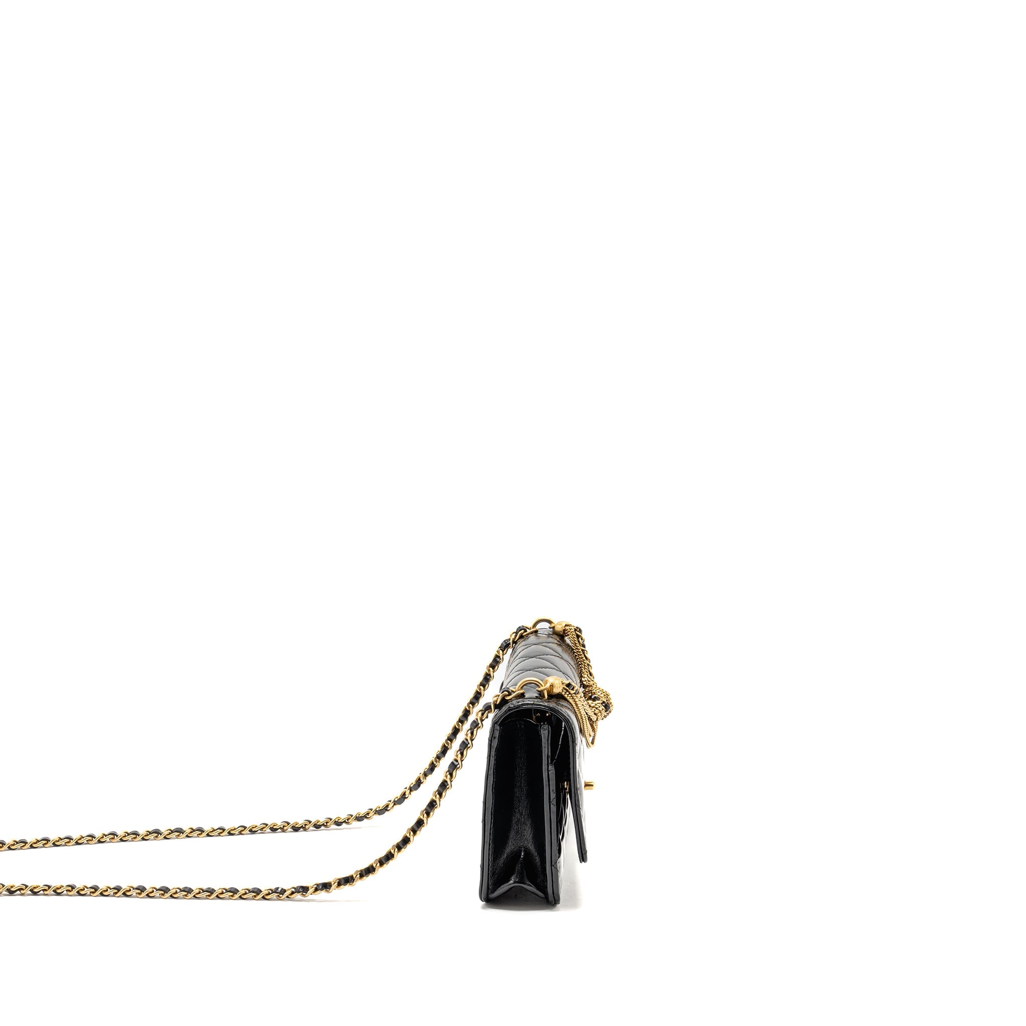 Chanel 24A Wallet On Chain Shiny Calfskin Black GHW (Microchip)