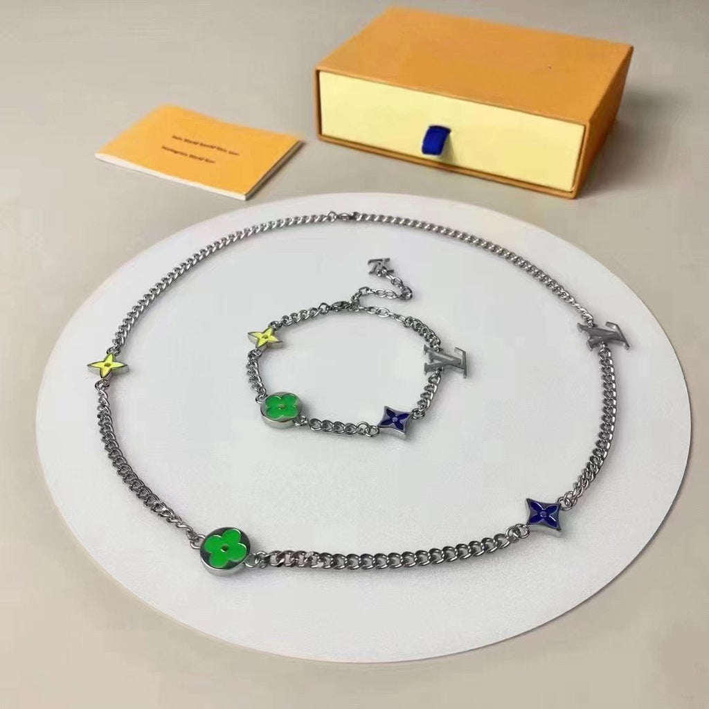 Louis Vuitton SUNRISE NECKLACE