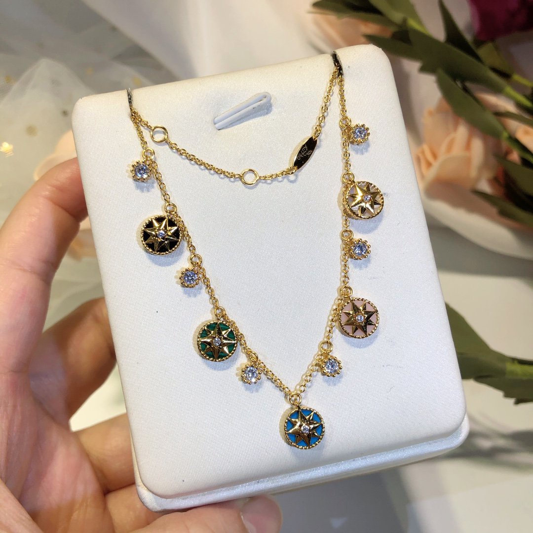 DIOR ROSE DES VENTS YELLOW GOLD NECKLACE