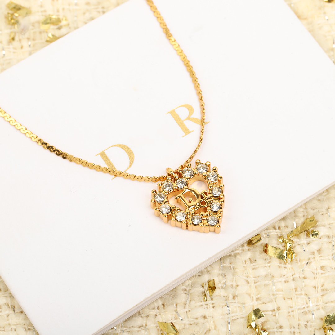 DIOR LOVE NECKLACE