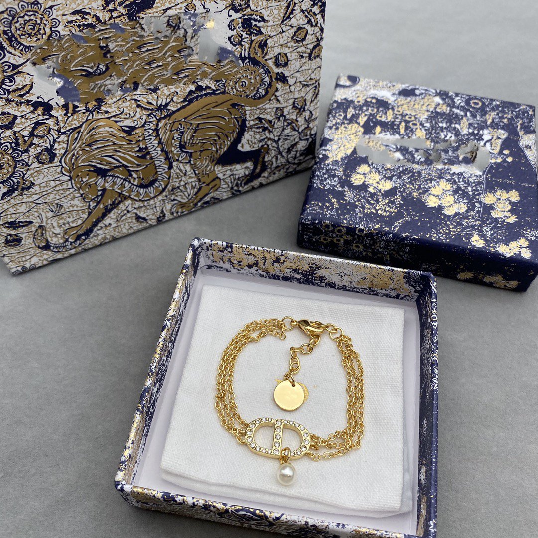 DIOR WOMEN 30 MONTAIGNE NECKLACE GOLD-FINISH METAL