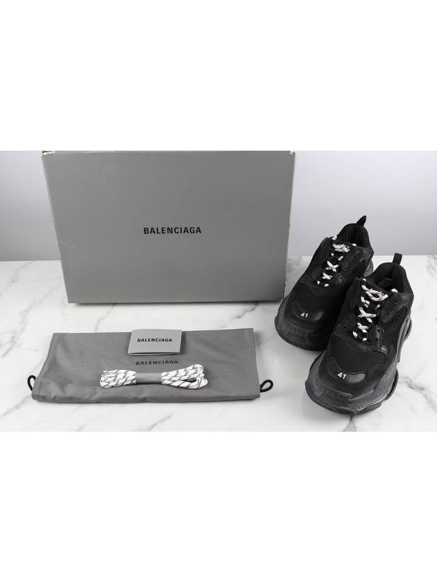 Balenciaga Triple S Black 41 260