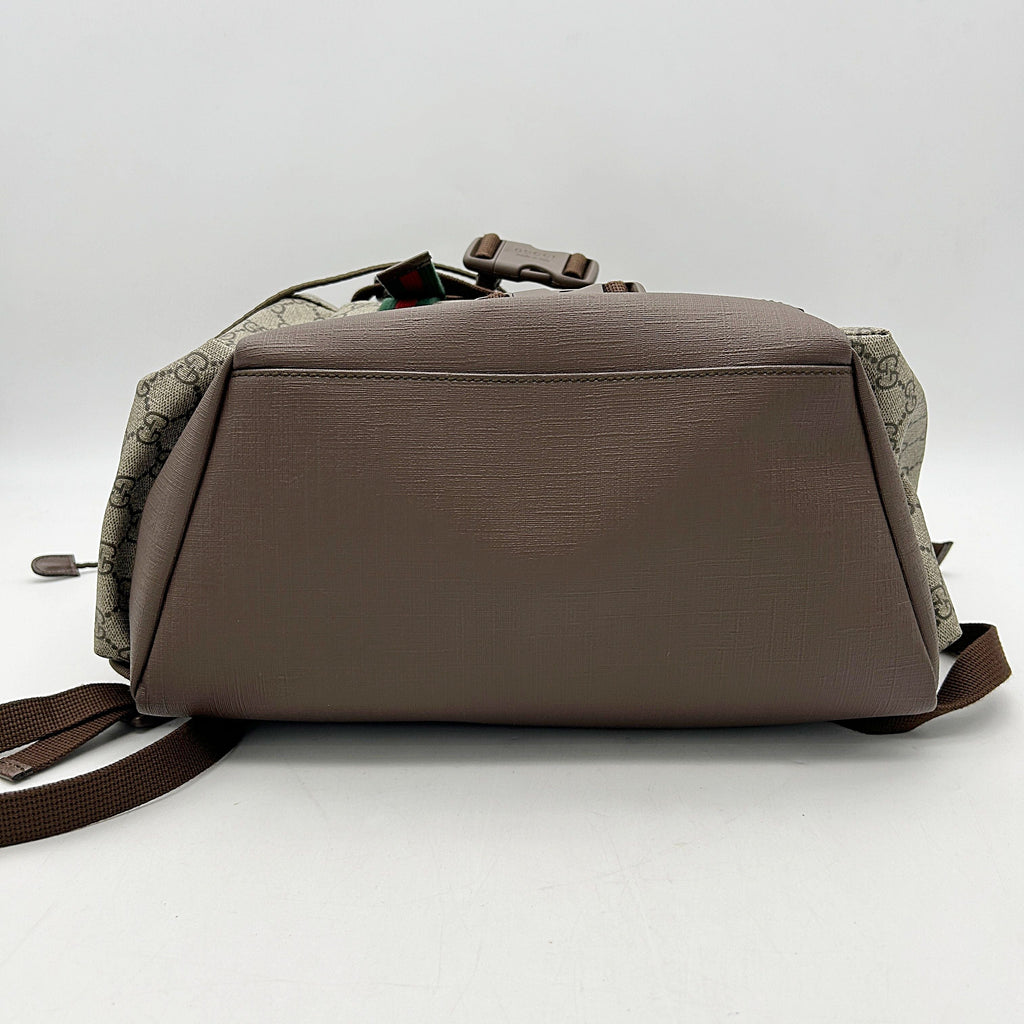 Gucci Skateboard BackpackGG Supreme Canvas Beige Web Stripe Backpack LA46033