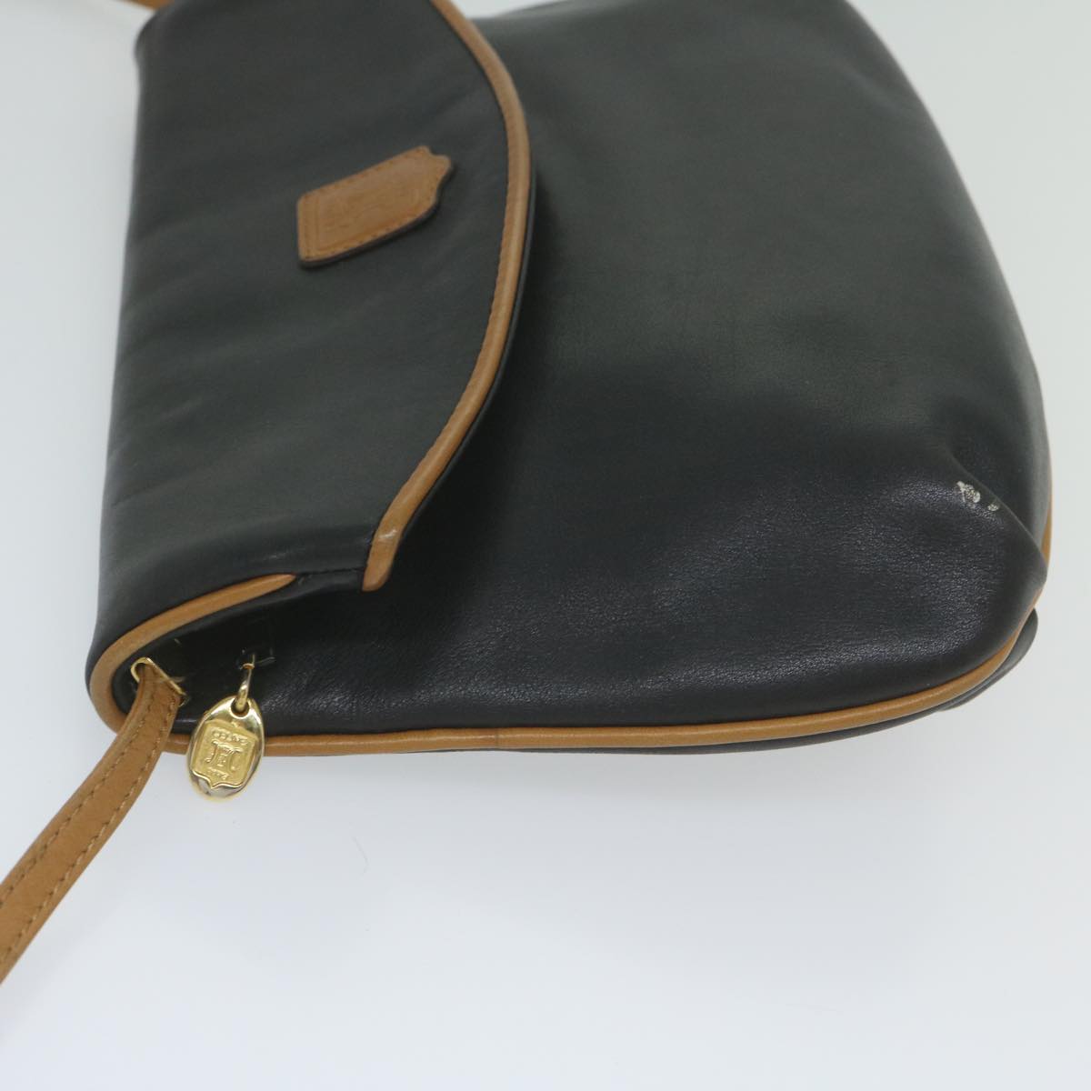 CELINE Shoulder Bag Leather Black  am5325