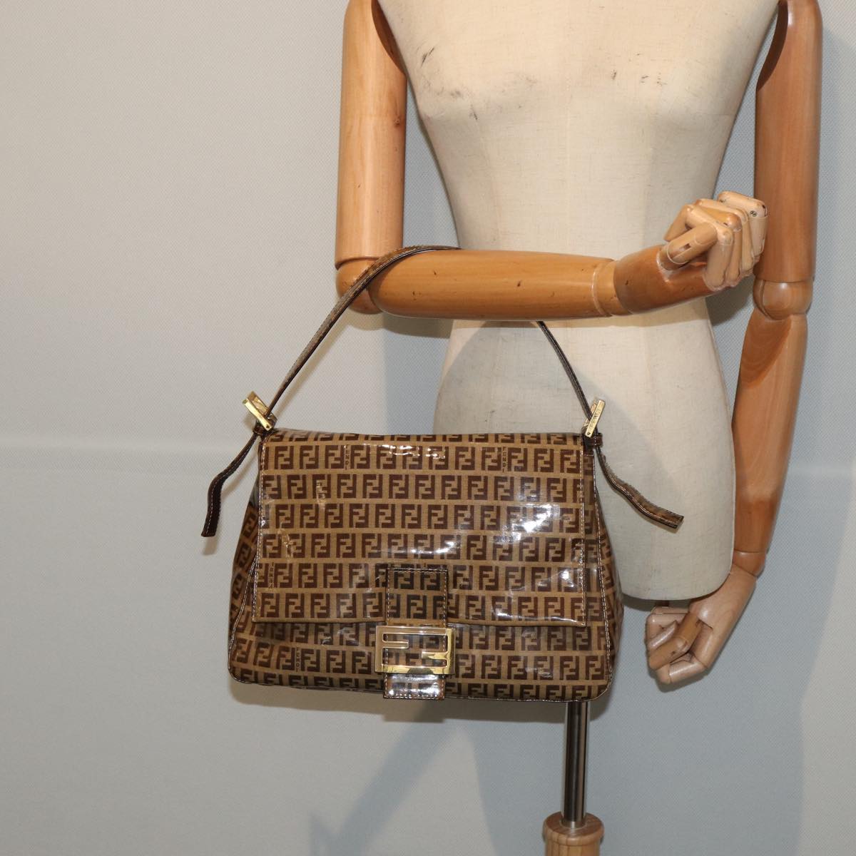 FENDI Zucchino Canvas Mamma Baguette Shoulder Bag Beigeam6583