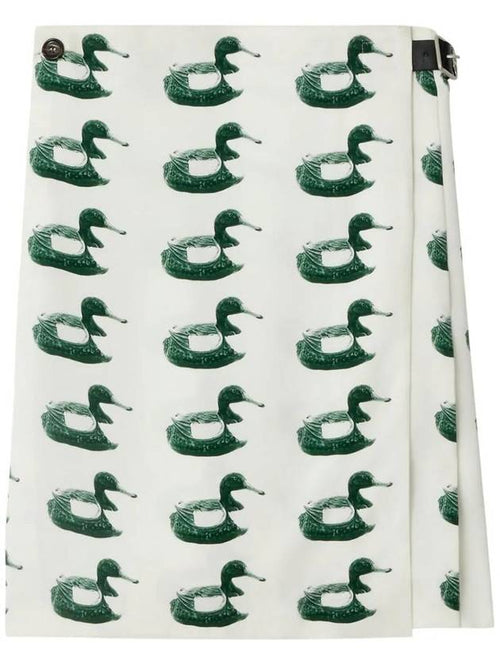 Burberry Duck Print Buckle Closure Kilt 8077276