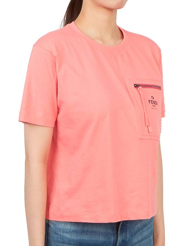 Fendi Logo Zipper Pocket Cropped Short Sleeve T-Shirt Pink