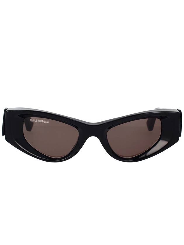 Balenciaga Eyewear Cat Eye Frame Sunglasses BB0243S