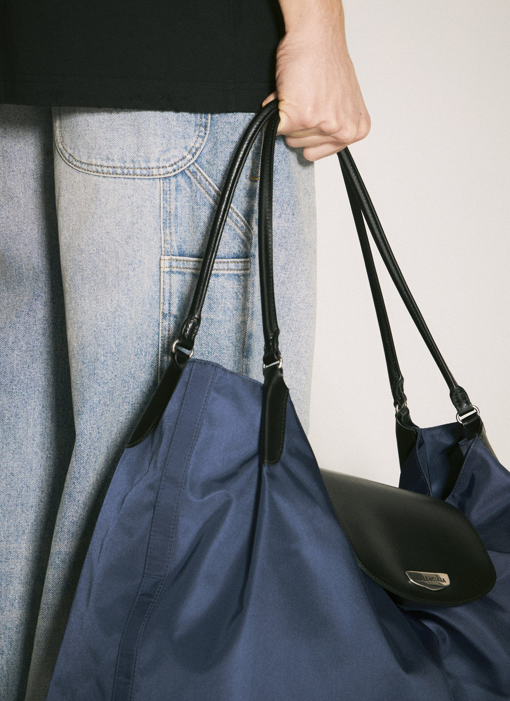 Balenciaga Women Geneve Large Hobo Bag