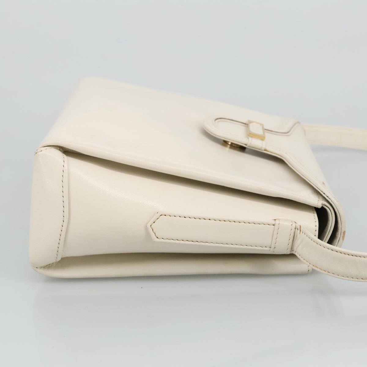 Chloe Shoulder Bag Leather White Gold bs19364