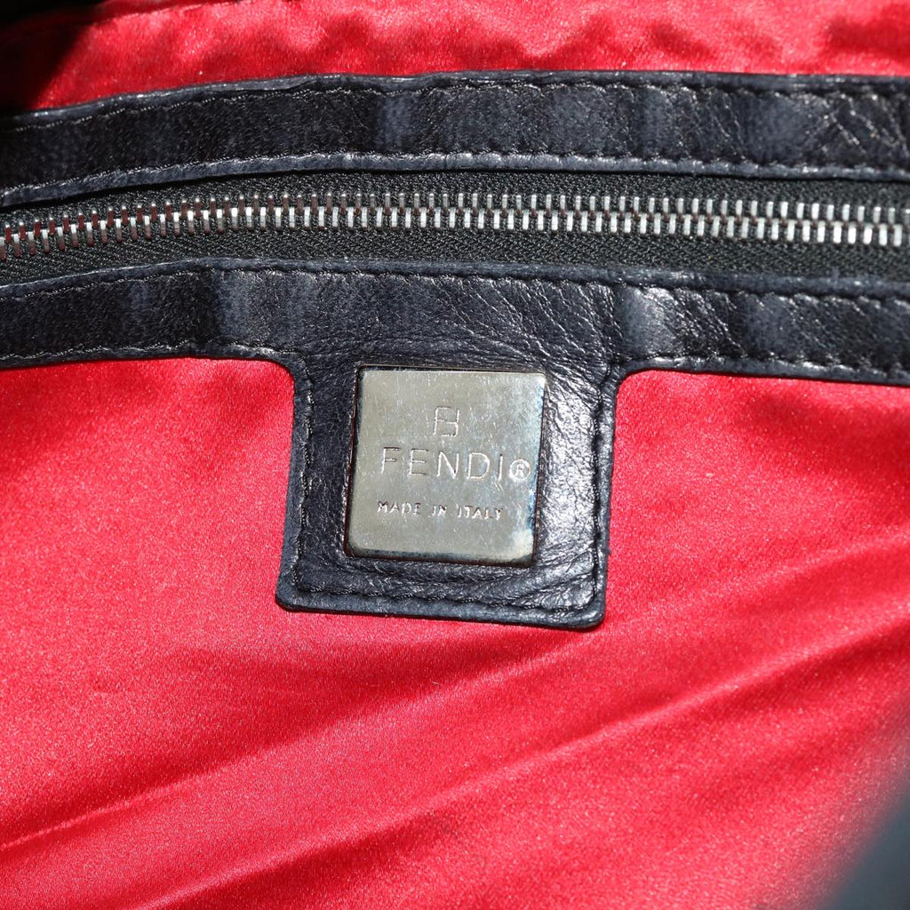 FENDI Mamma Baguette Shoulder Bag Leather Blackbs8192