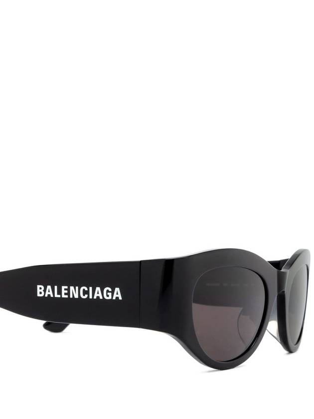 Balenciaga Eyewear Cat Eye Frame Sunglasses AA649062OM