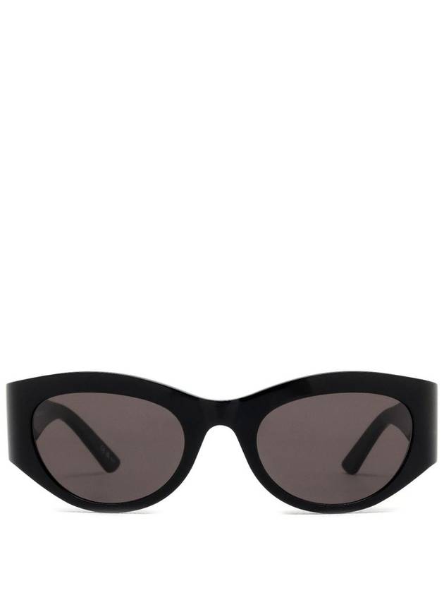 Balenciaga Eyewear Cat Eye Frame Sunglasses AA649062OM