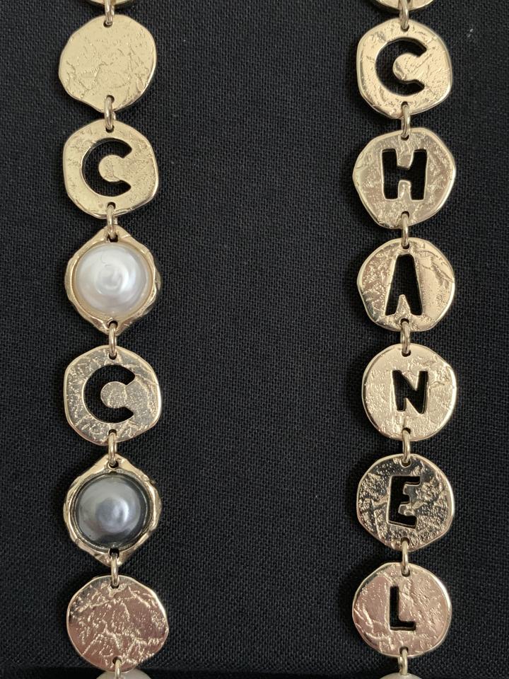 CHANEL COCO CHANEL Logo Gold Tone Disc Pearl Drop Earrings