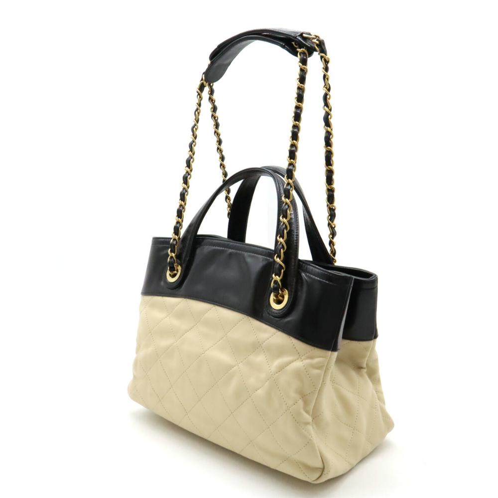 Beige Leather Chanel Shoulder Bag