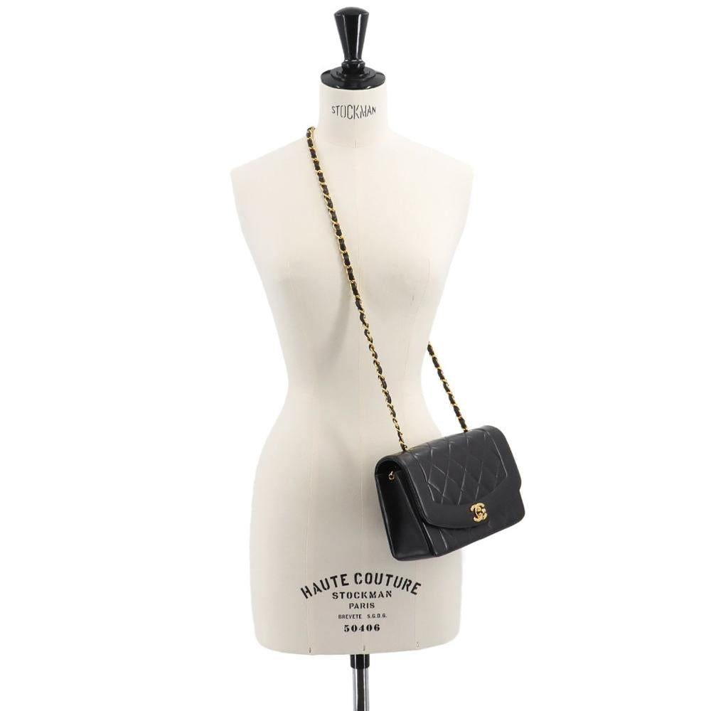 Black Leather Chanel Shoulder Bag