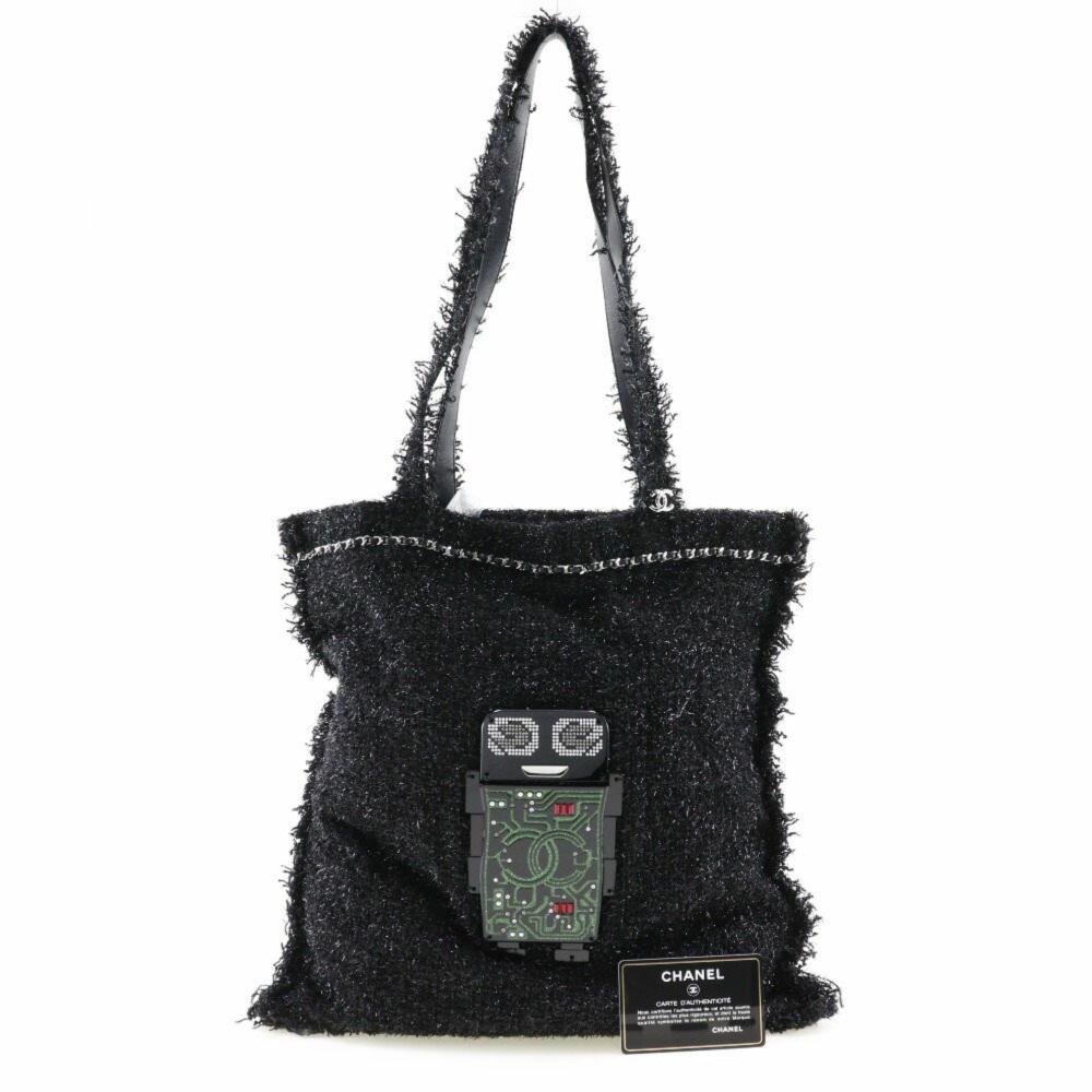 Black Leather Chanel Shoulder Bag