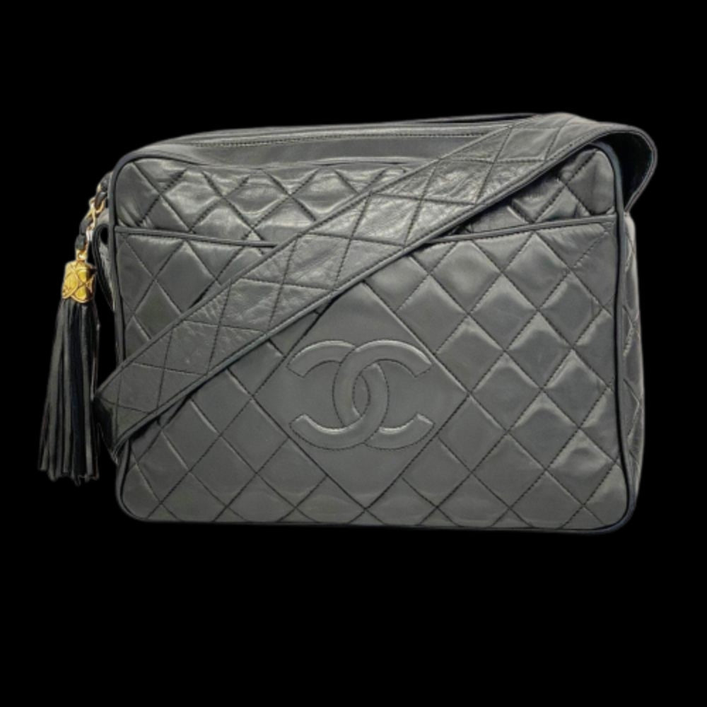 Black Leather Chanel Shoulder Bag