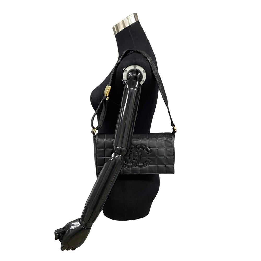 Black Leather Chanel Shoulder Bag