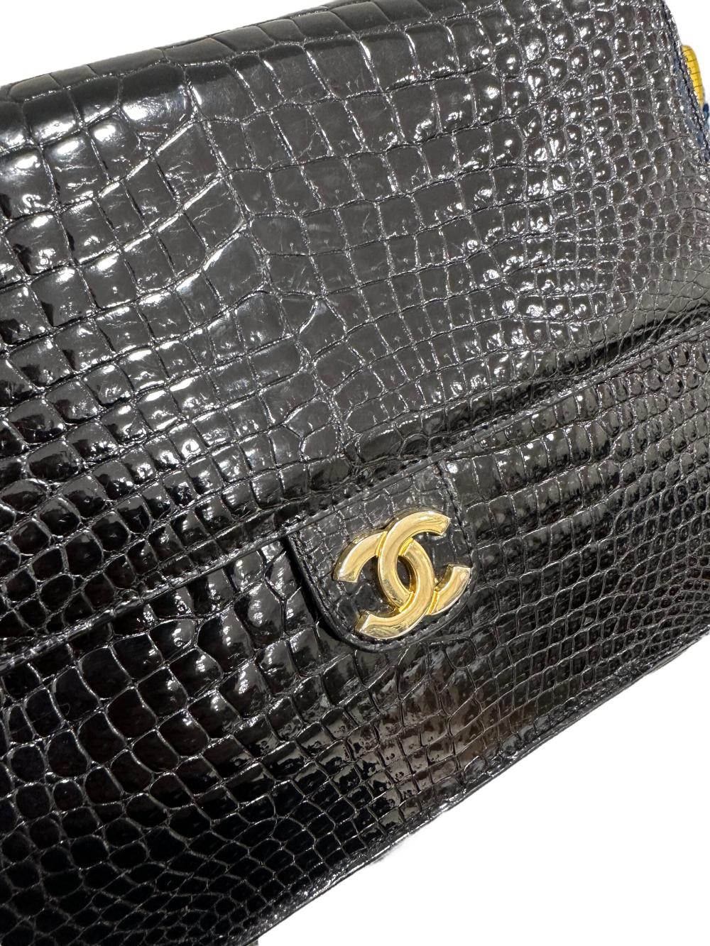 Black Leather Chanel Shoulder Bag