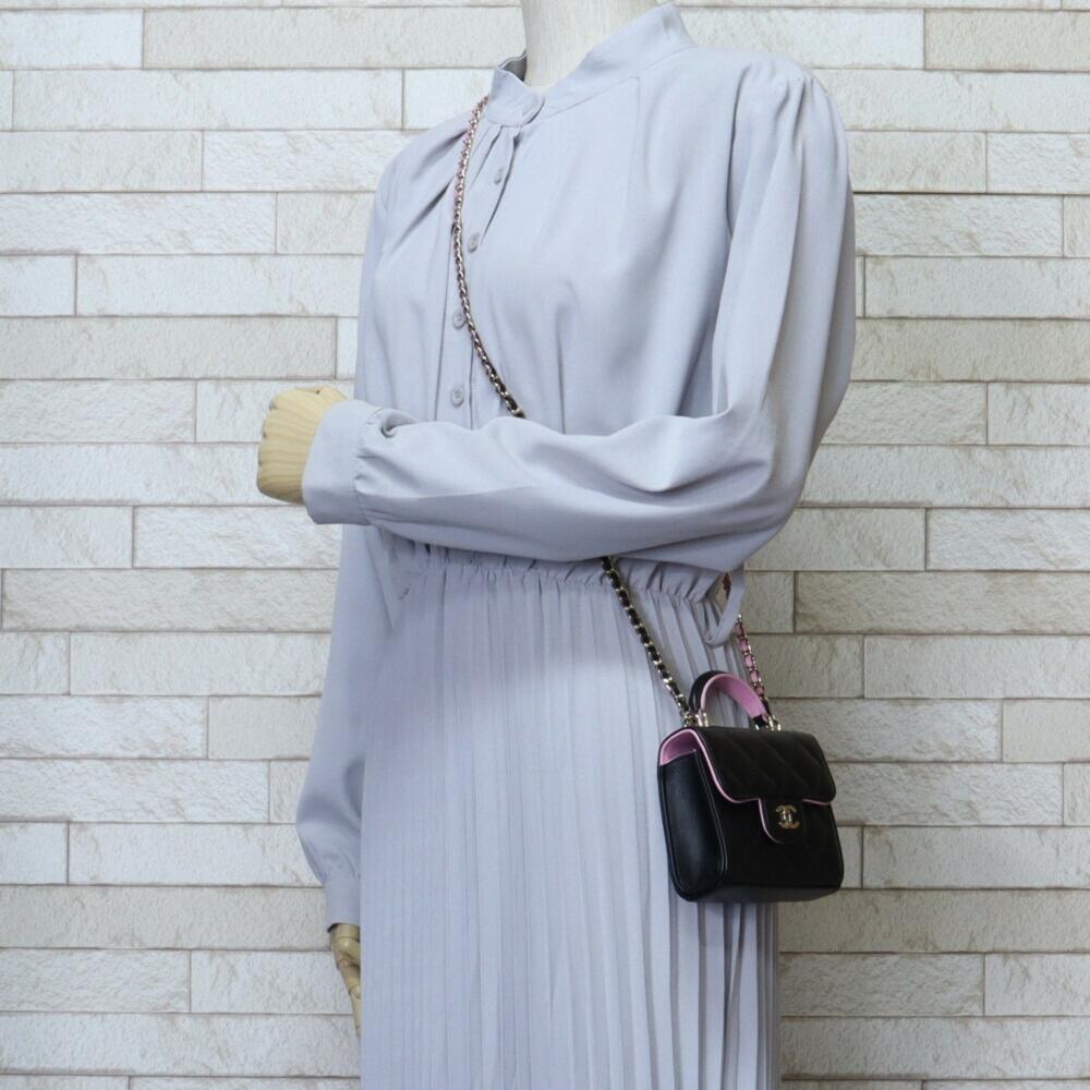 Black Leather Chanel Shoulder Bag