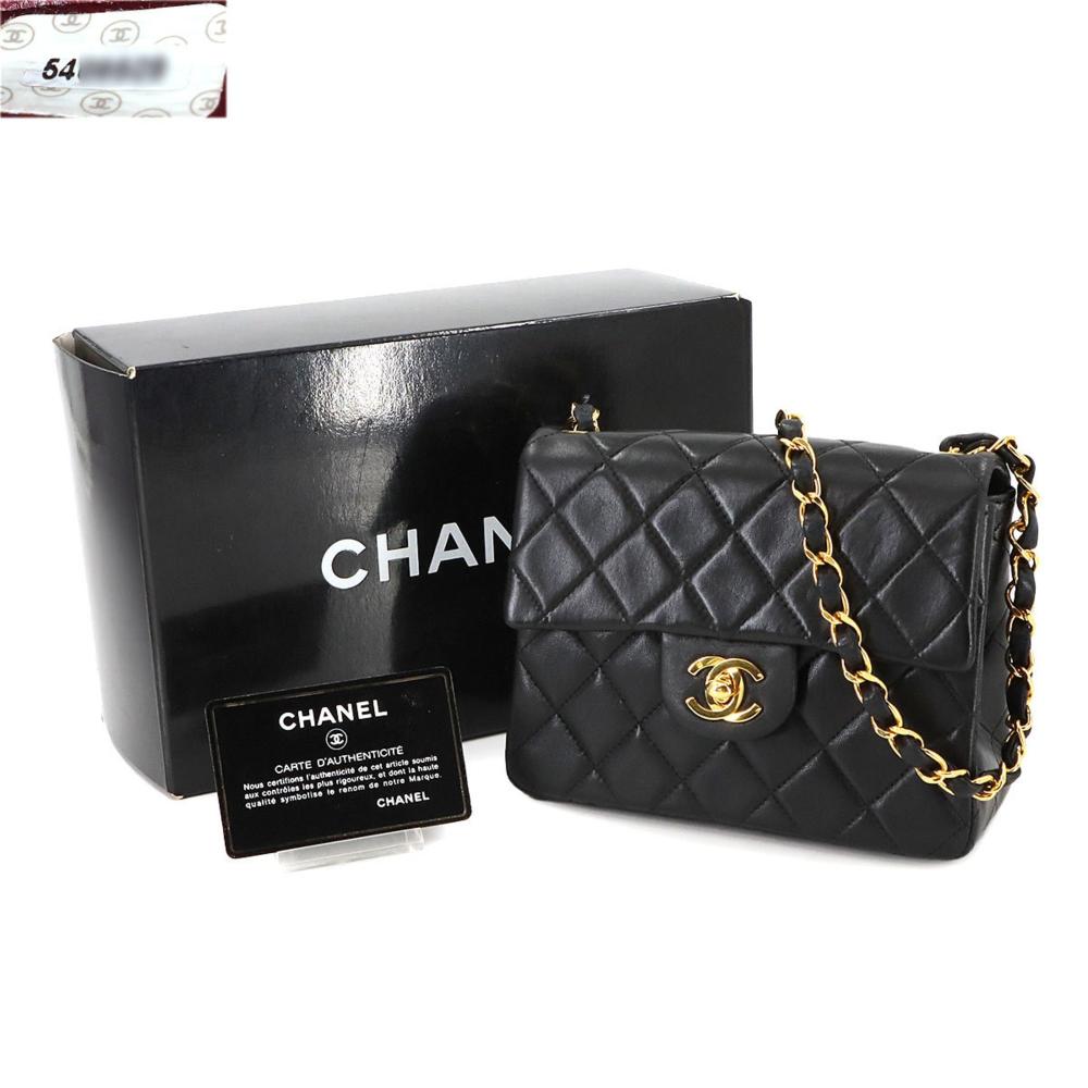 Black Leather Chanel Shoulder Bag