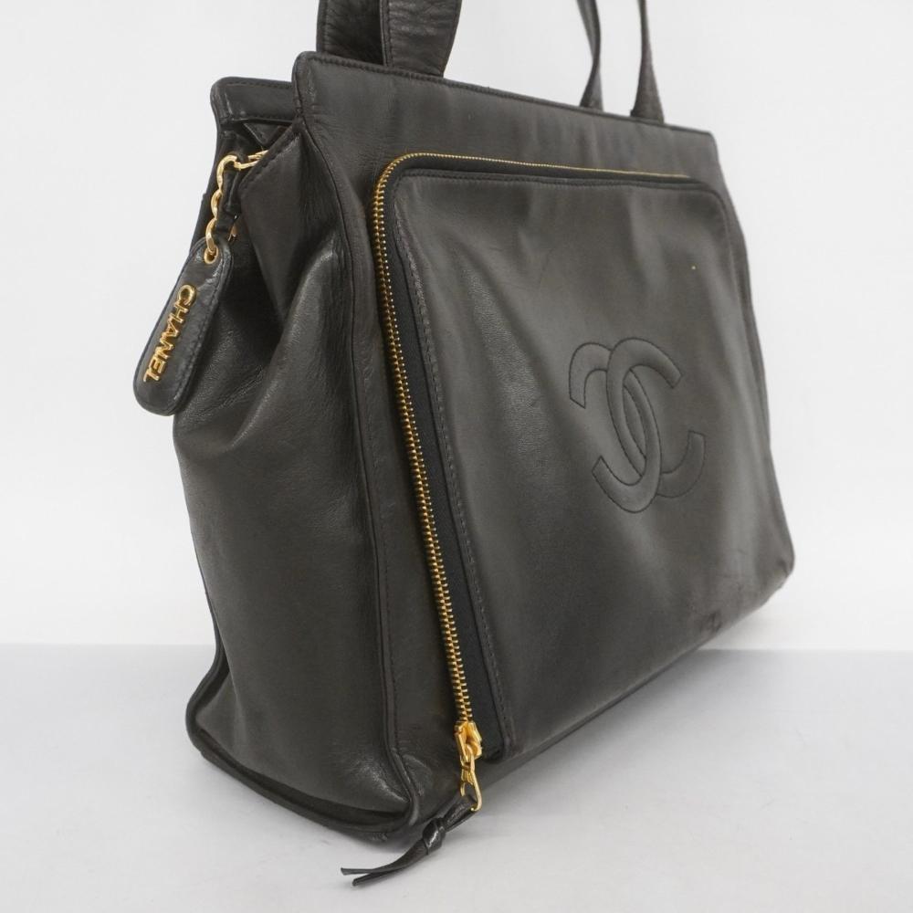 Black Leather Chanel Shoulder Bag