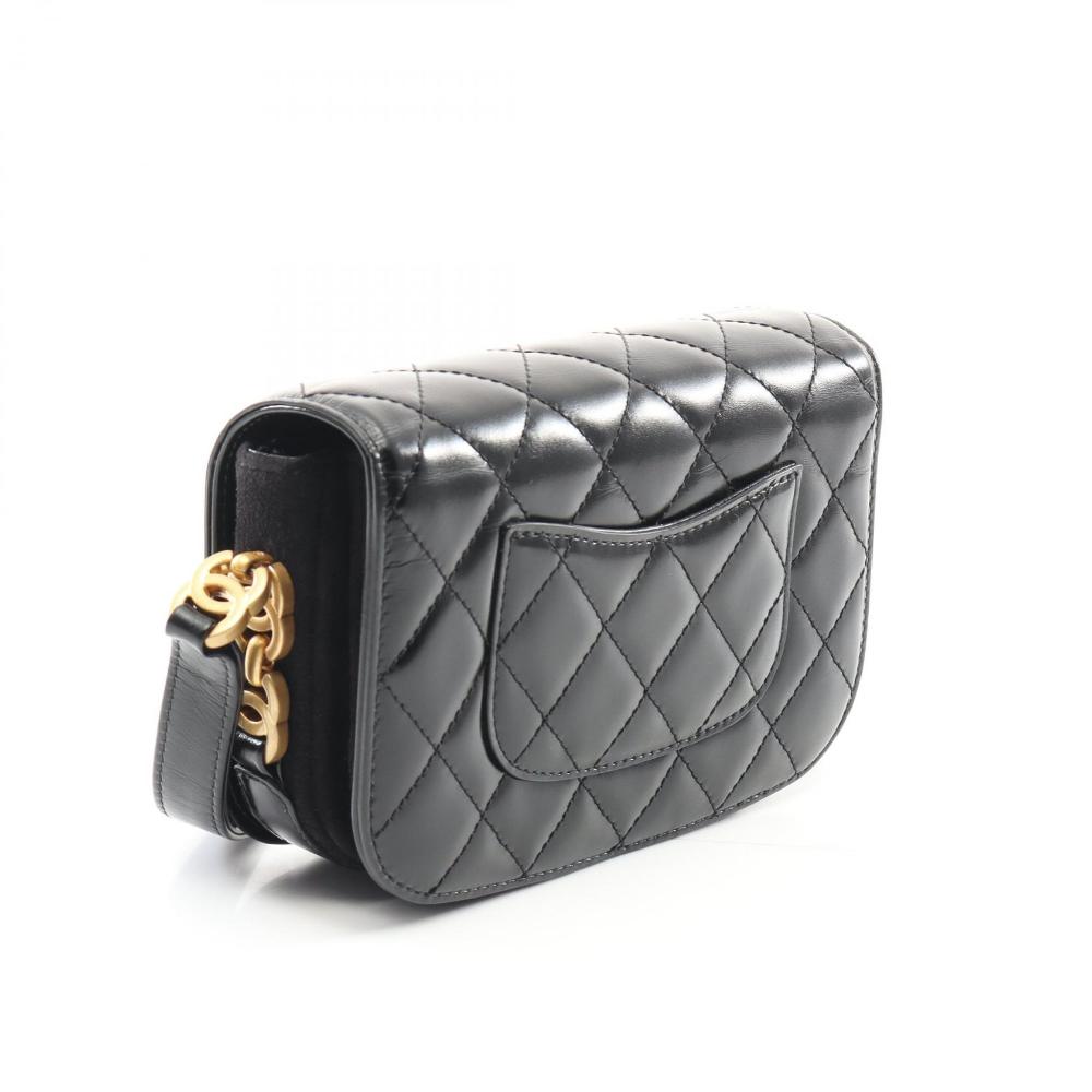 Black Leather Chanel Shoulder Bag