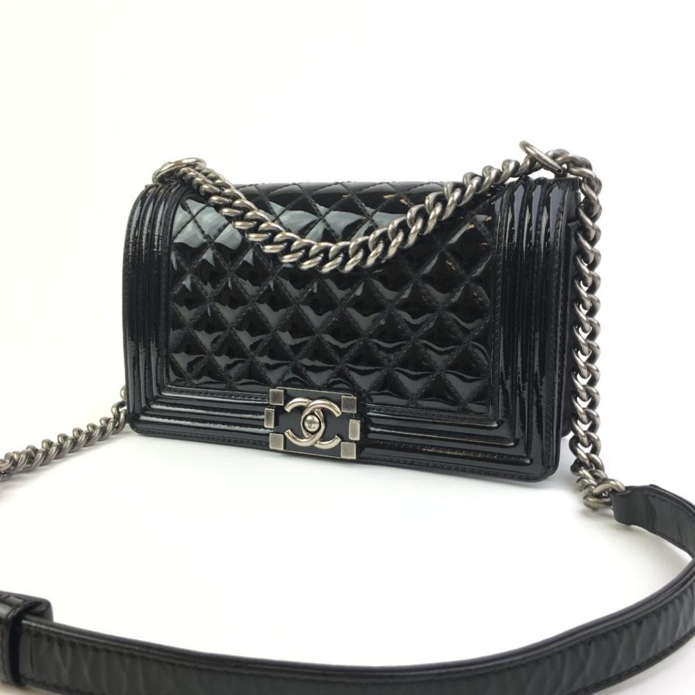 Black Leather Chanel Shoulder Bag