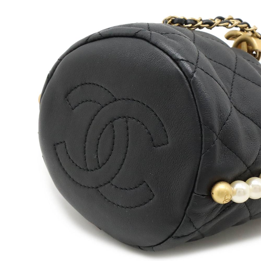 Black Leather Chanel Shoulder Bag