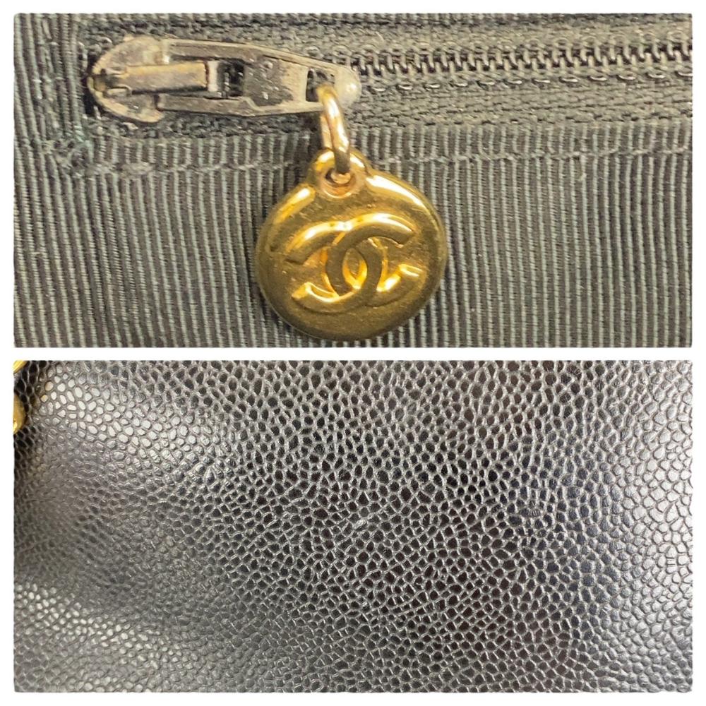 Black Leather Chanel Shoulder Bag