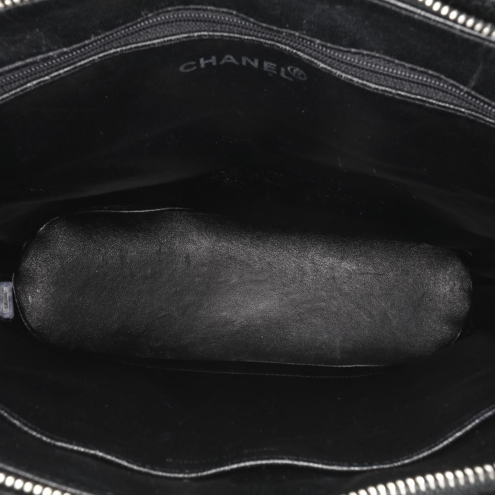 Black Leather Chanel Shoulder Bag