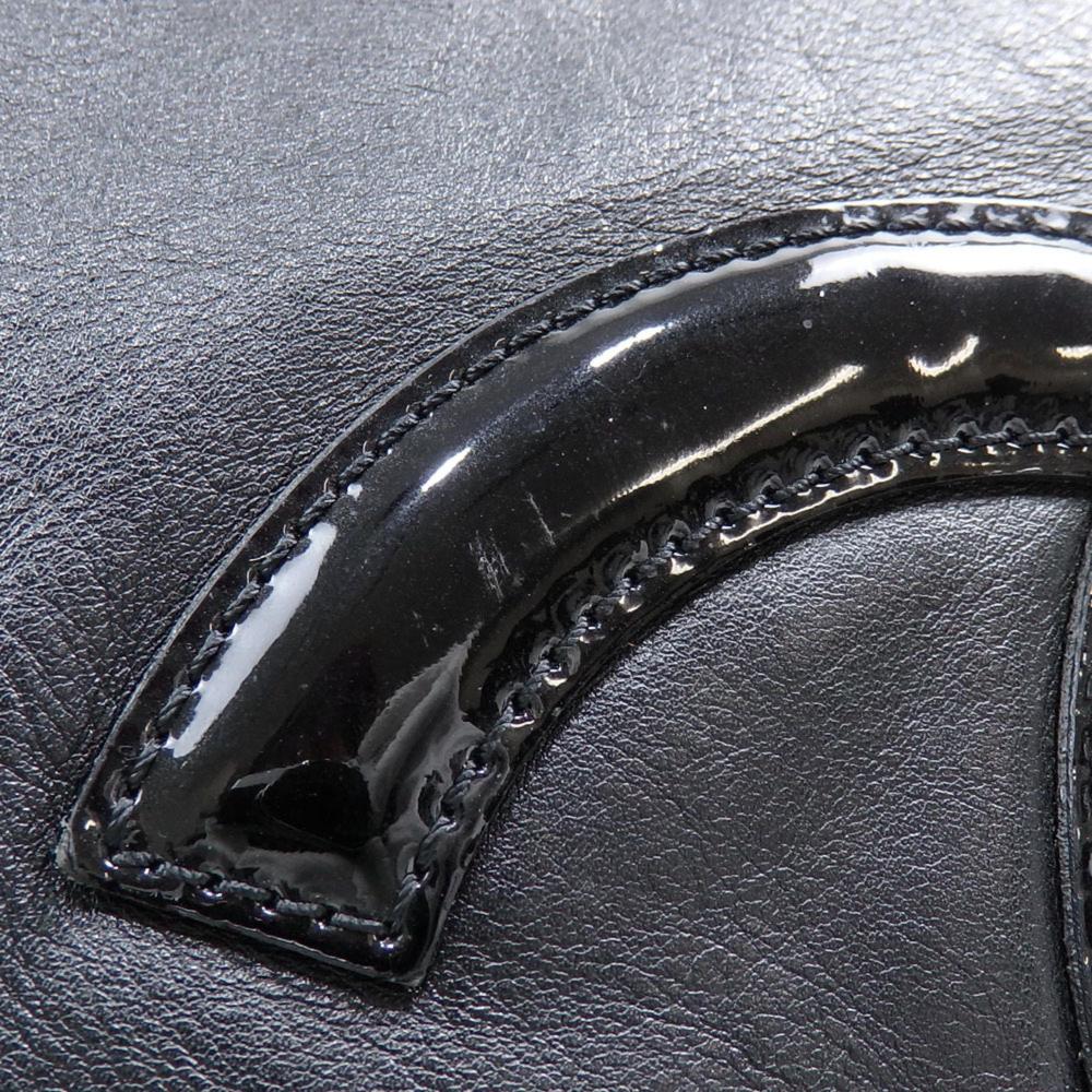 Black Leather Chanel Shoulder Bag