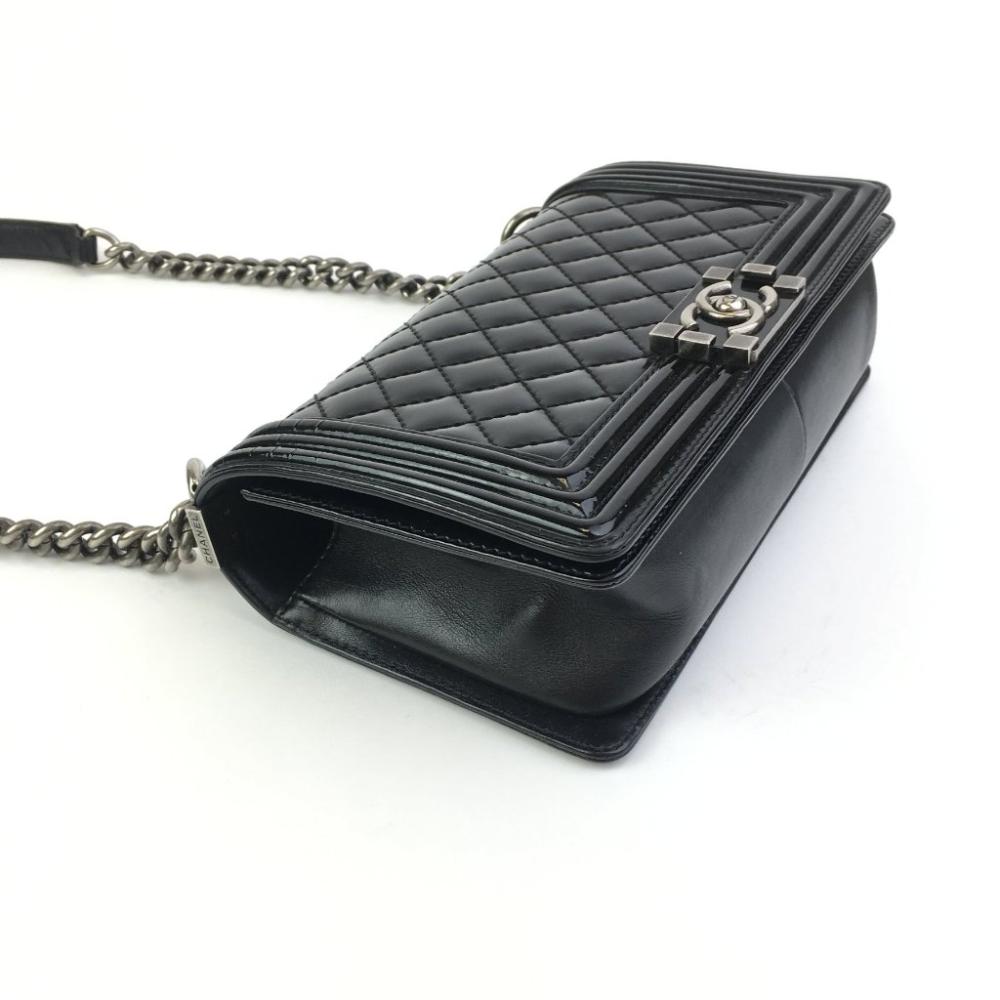 Black Leather Chanel Shoulder Bag