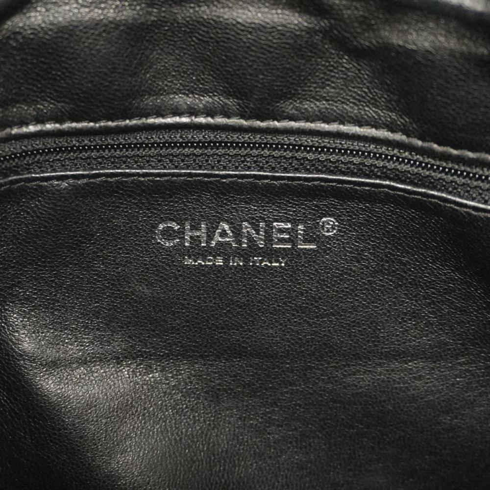 Black Leather Chanel Shoulder Bag