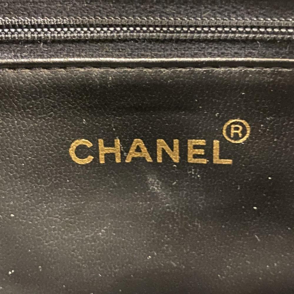 Black Leather Chanel Shoulder Bag