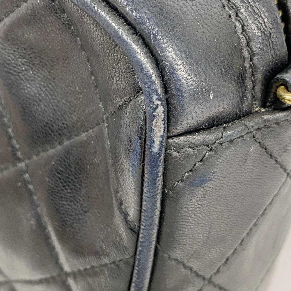 Black Leather Chanel Shoulder Bag