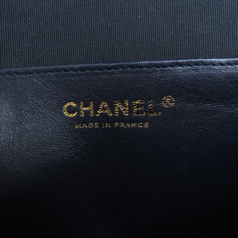 Black Leather Chanel Shoulder Bag