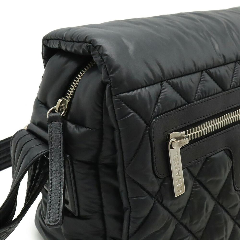 Black Leather Chanel Shoulder Bag