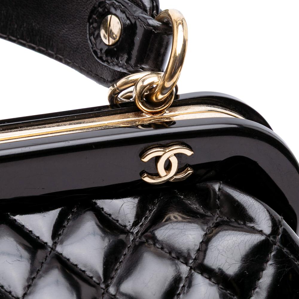 Black Leather Chanel Shoulder Bag