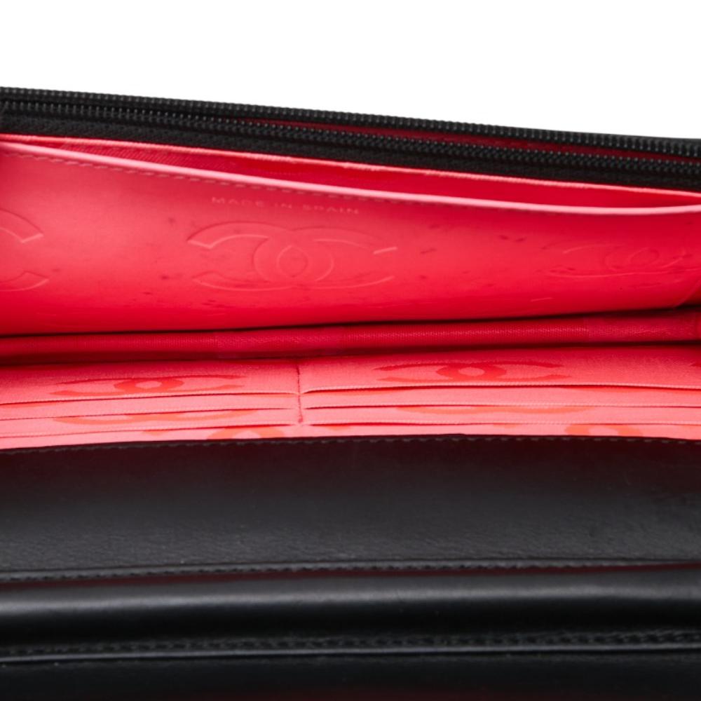 Black Leather Chanel Crossbody Bag