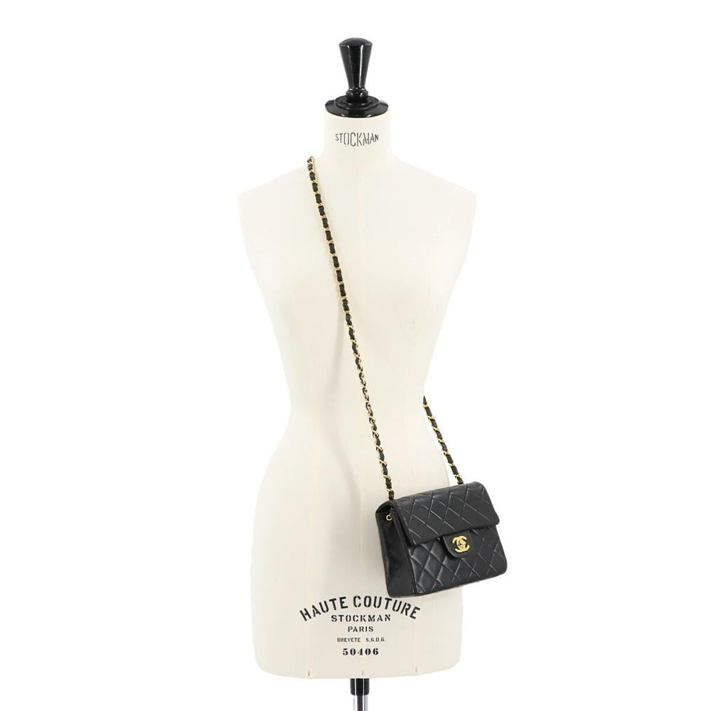 Black Leather Chanel Shoulder Bag