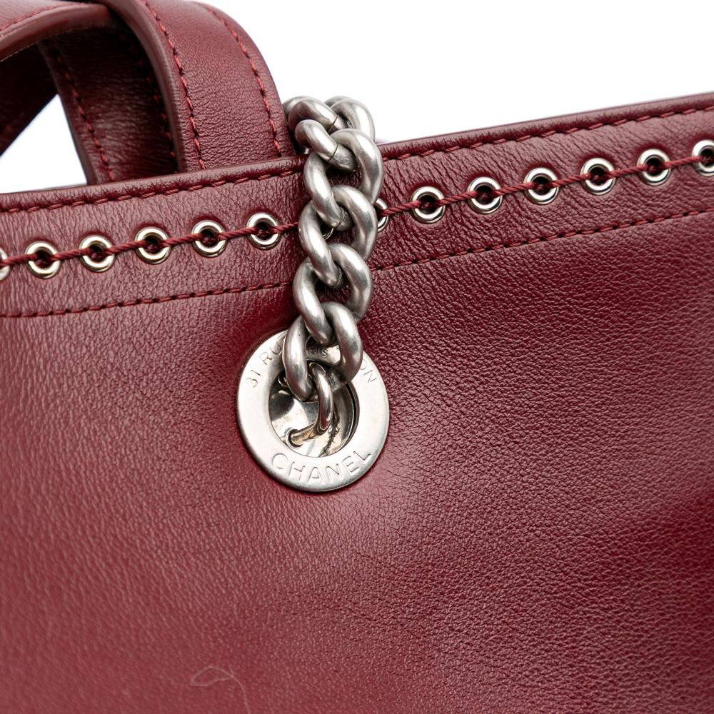 Burgundy Leather Chanel Shoulder Bag
