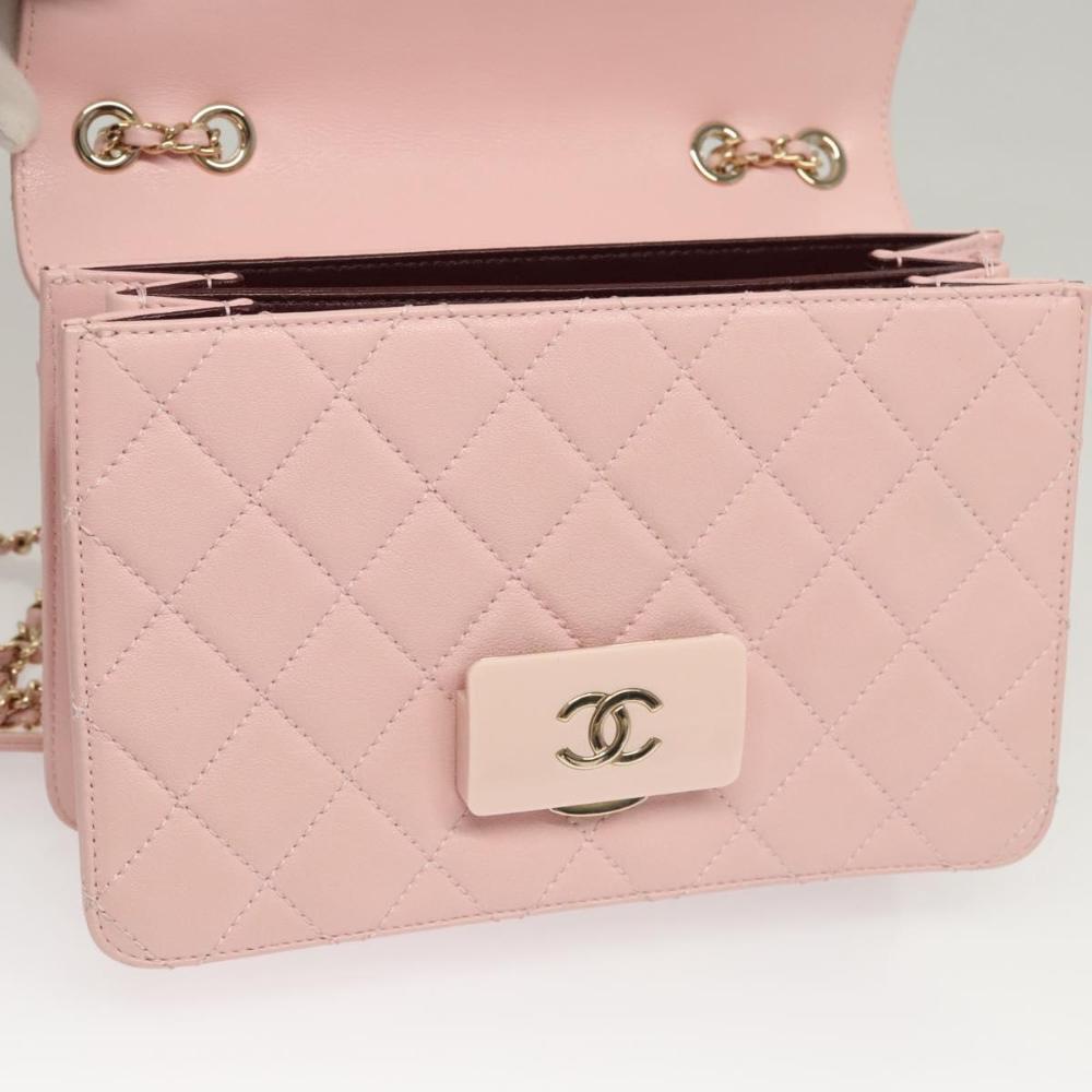 Pink Leather Chanel Shoulder Bag