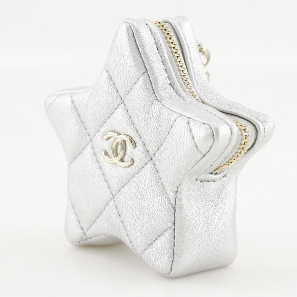 Silver Leather Chanel Shoulder Bag