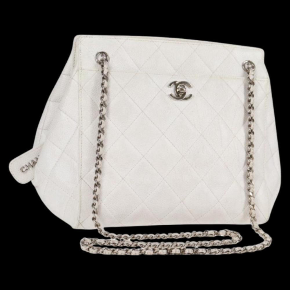 White Leather Chanel Shoulder Bag