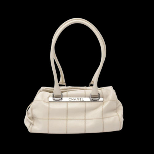 White Leather Chanel Shoulder Bag