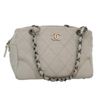 White Leather Chanel Shoulder Bag